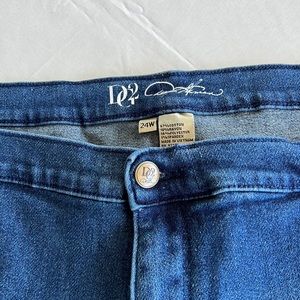 Diane Gilmore straight leg jeans zipper at ankles